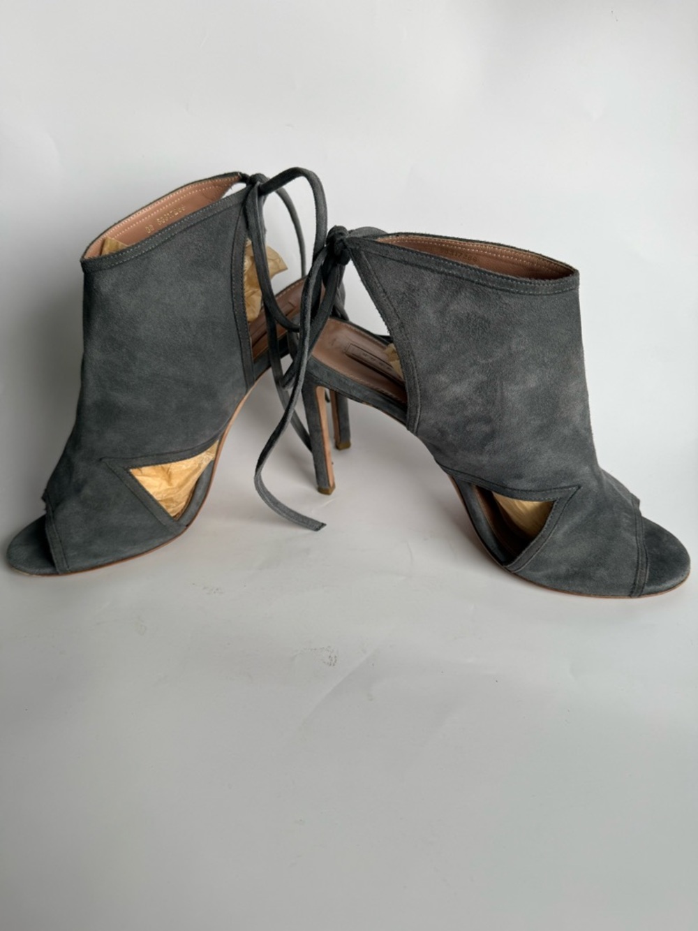 Hugo Boss Women’s Grey Suede Peep-Toe Lace-Back Heels in size EUR 38 /24 cm - Picture 2 of 8